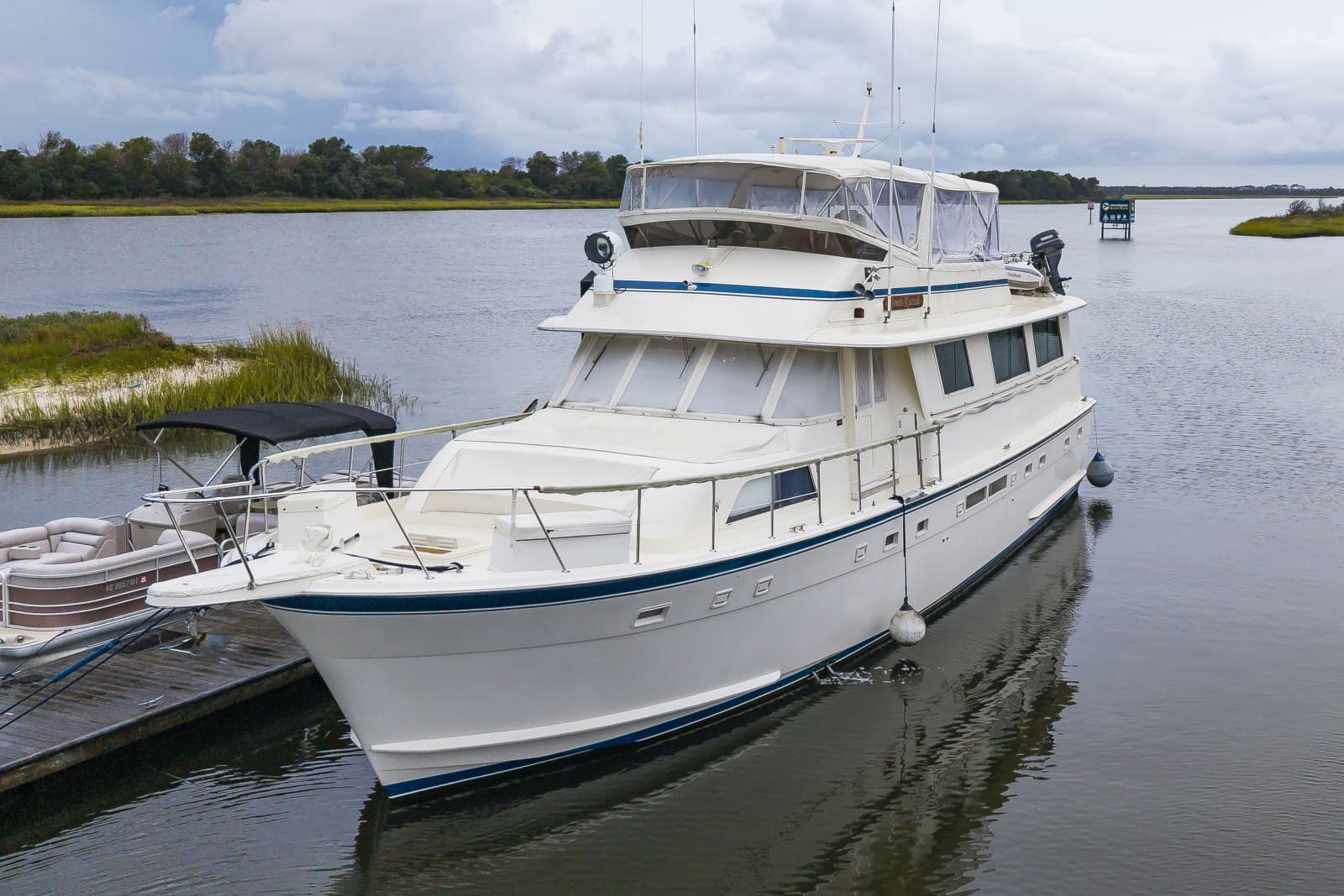1987 Hatteras 63 Motor Yacht - Photo 102
