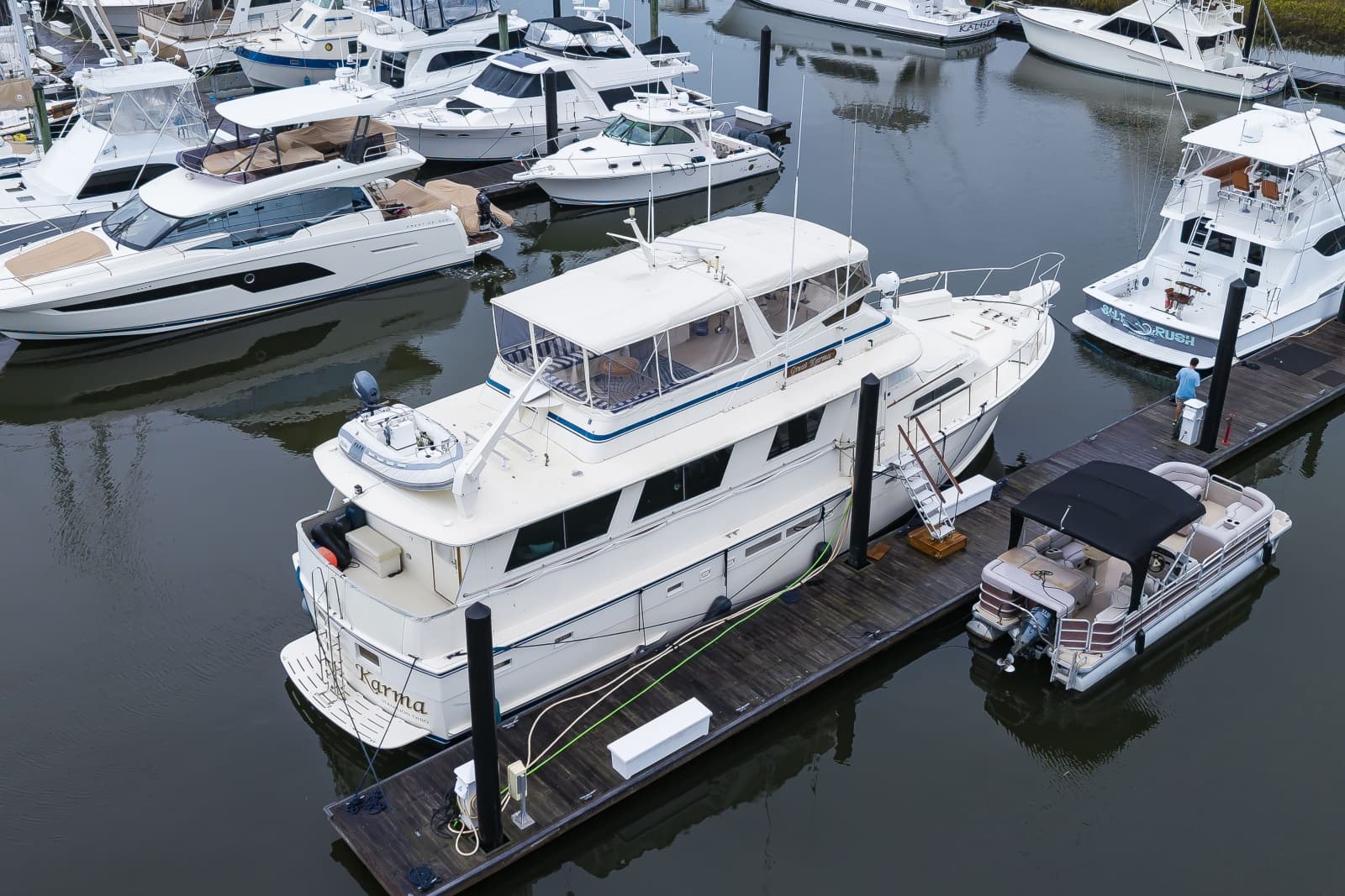 1987 Hatteras 63 Motor Yacht - Photo 8