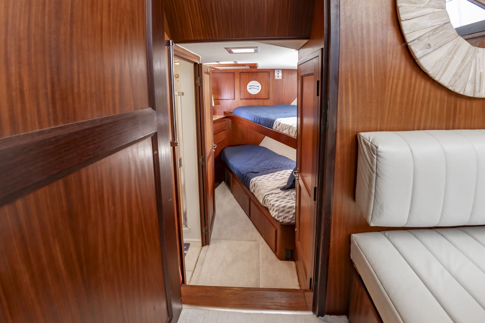 1987 Hatteras 63 Motor Yacht - Photo 58