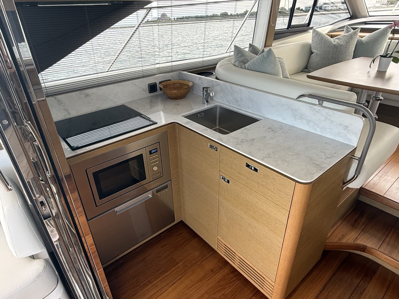 2023 Princess F45 - Photo 44