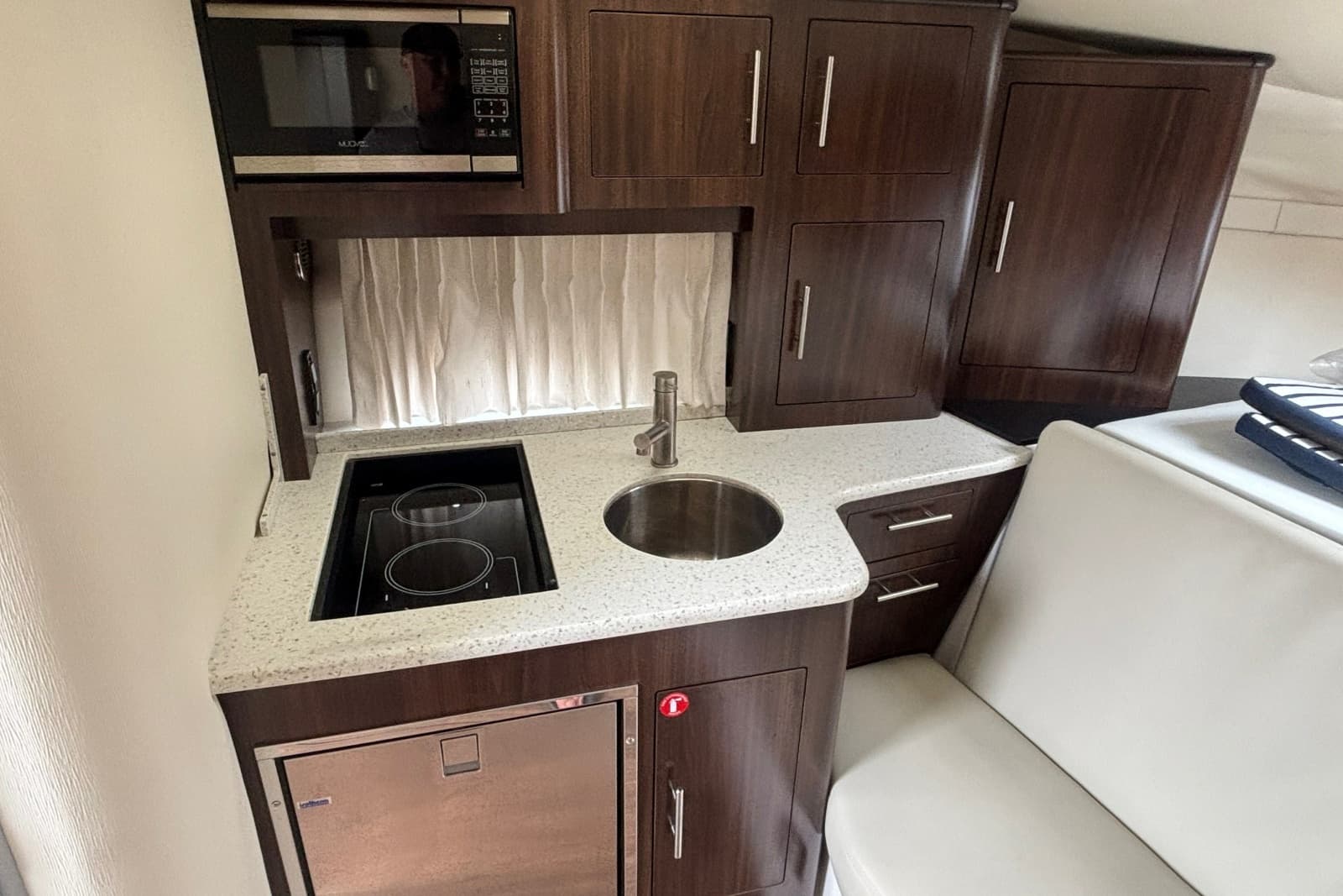 2018 Regal 33 XO - Photo 29