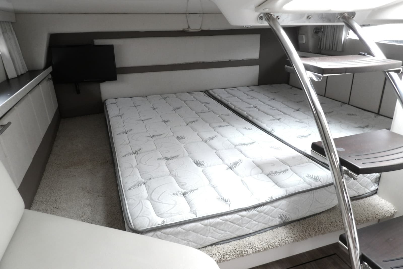 2018 Regal 33 XO - Photo 31