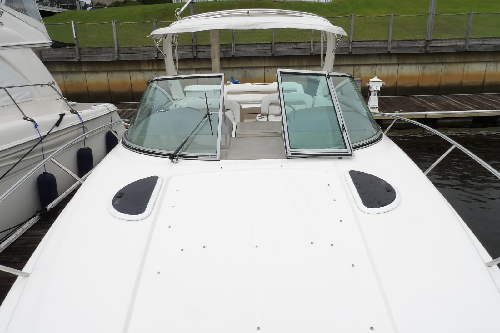 2018 Regal 33 XO - Photo 23