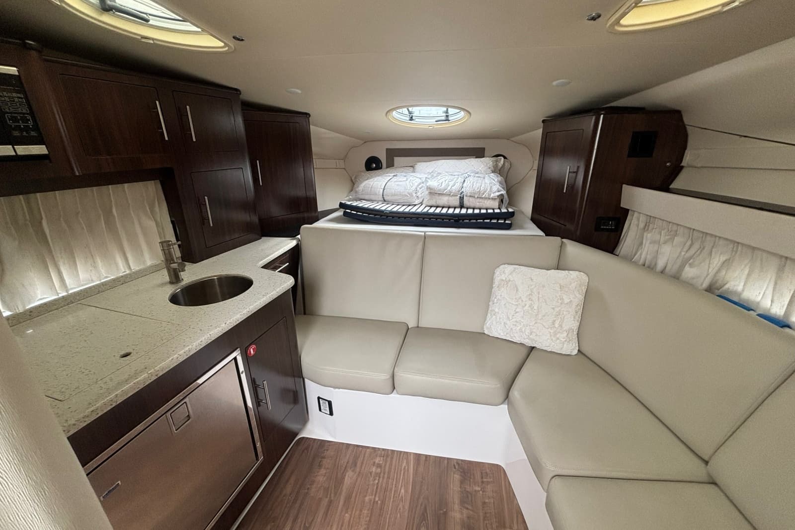 2018 Regal 33 XO - Photo 25