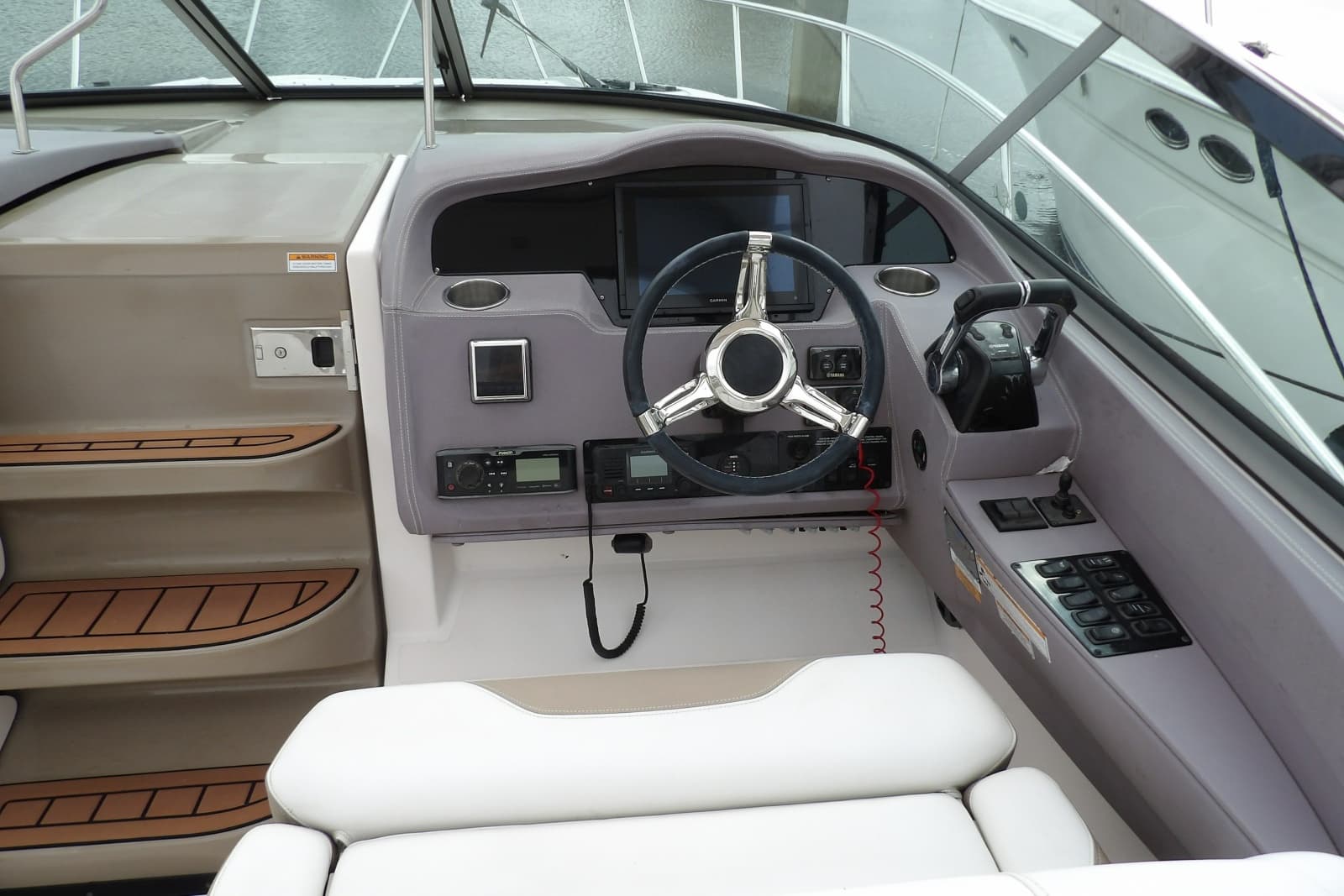 2018 Regal 33 XO - Photo 17