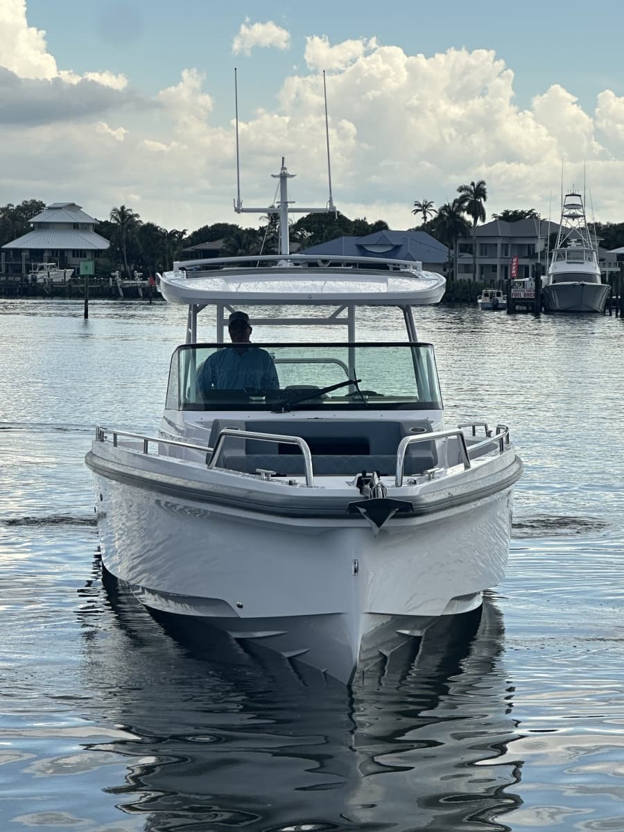 2024 Axopar 37 Sun Top - Photo 4