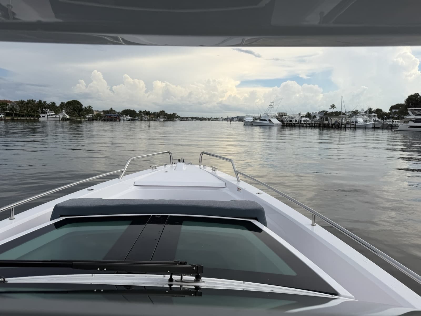 2024 Axopar 37 Sun Top - Photo 13