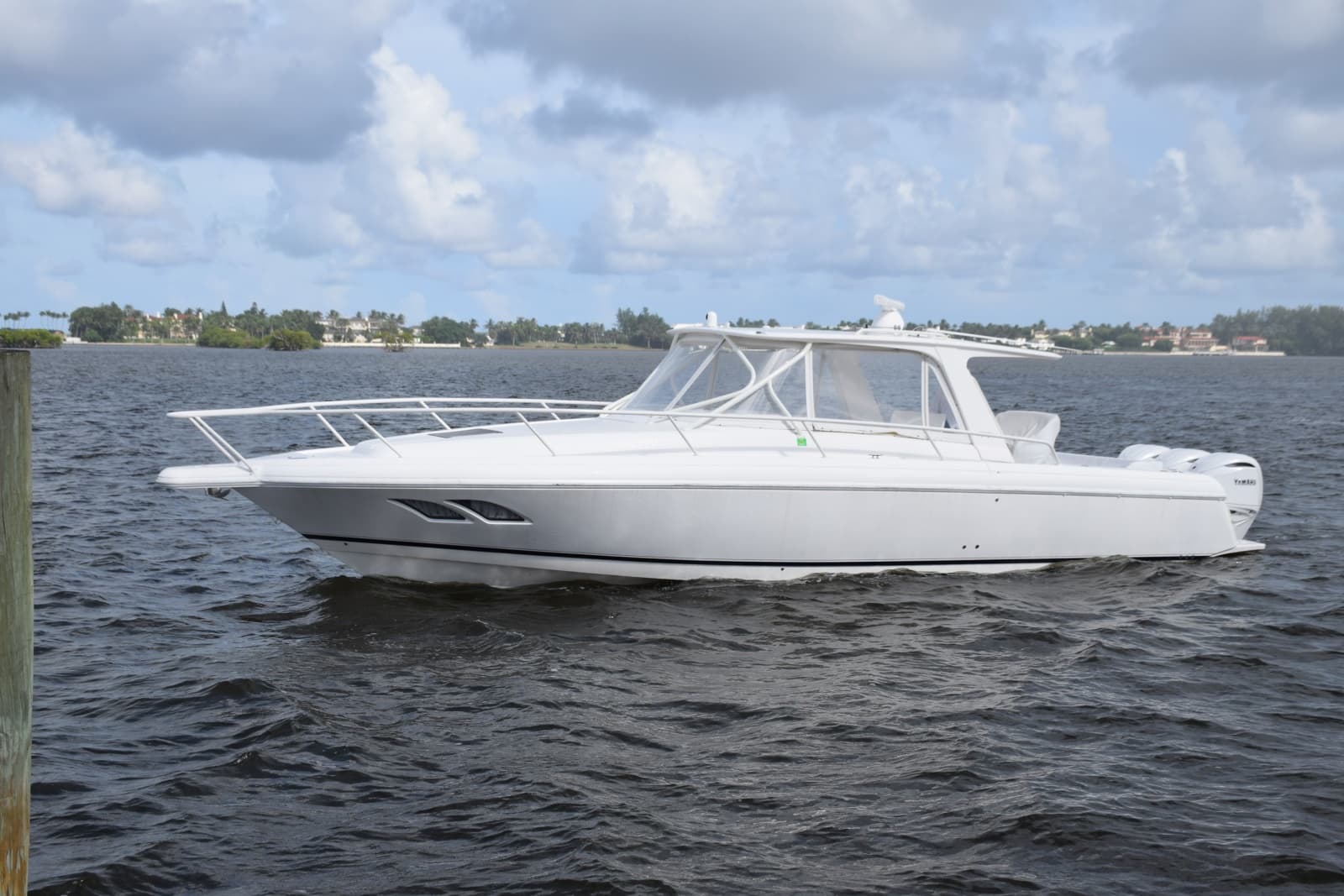 2010 Intrepid 390 Sport Yacht - Photo 5