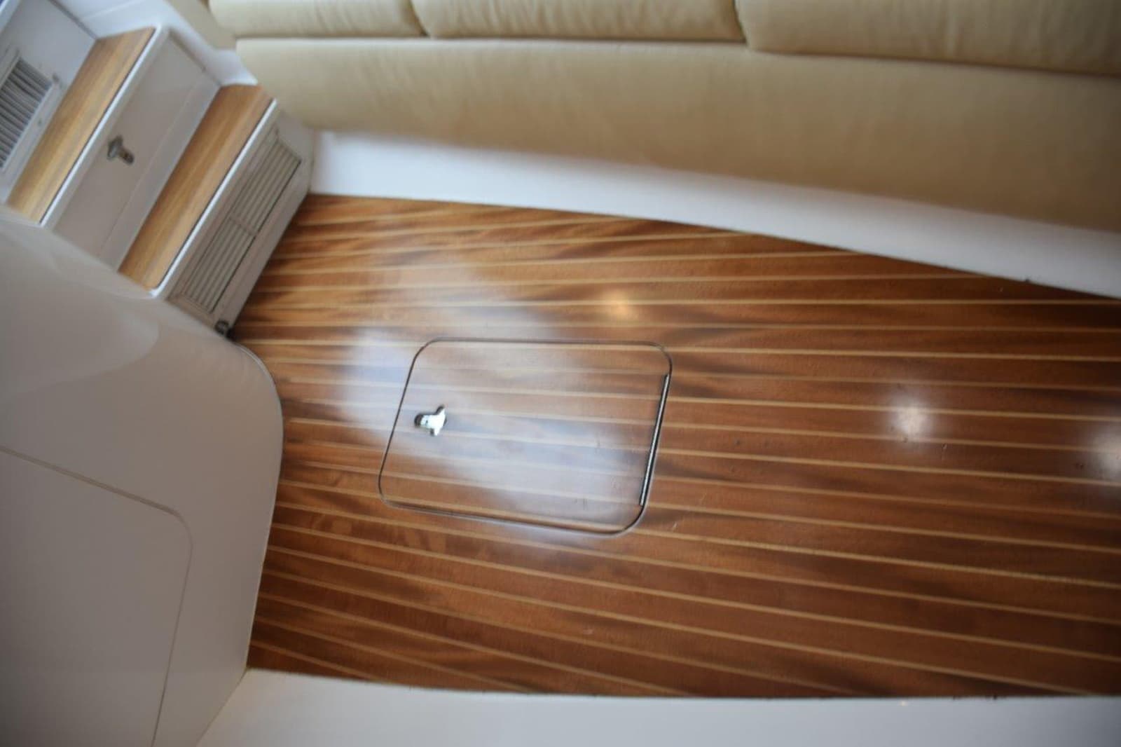 2010 Intrepid 390 Sport Yacht - Photo 22