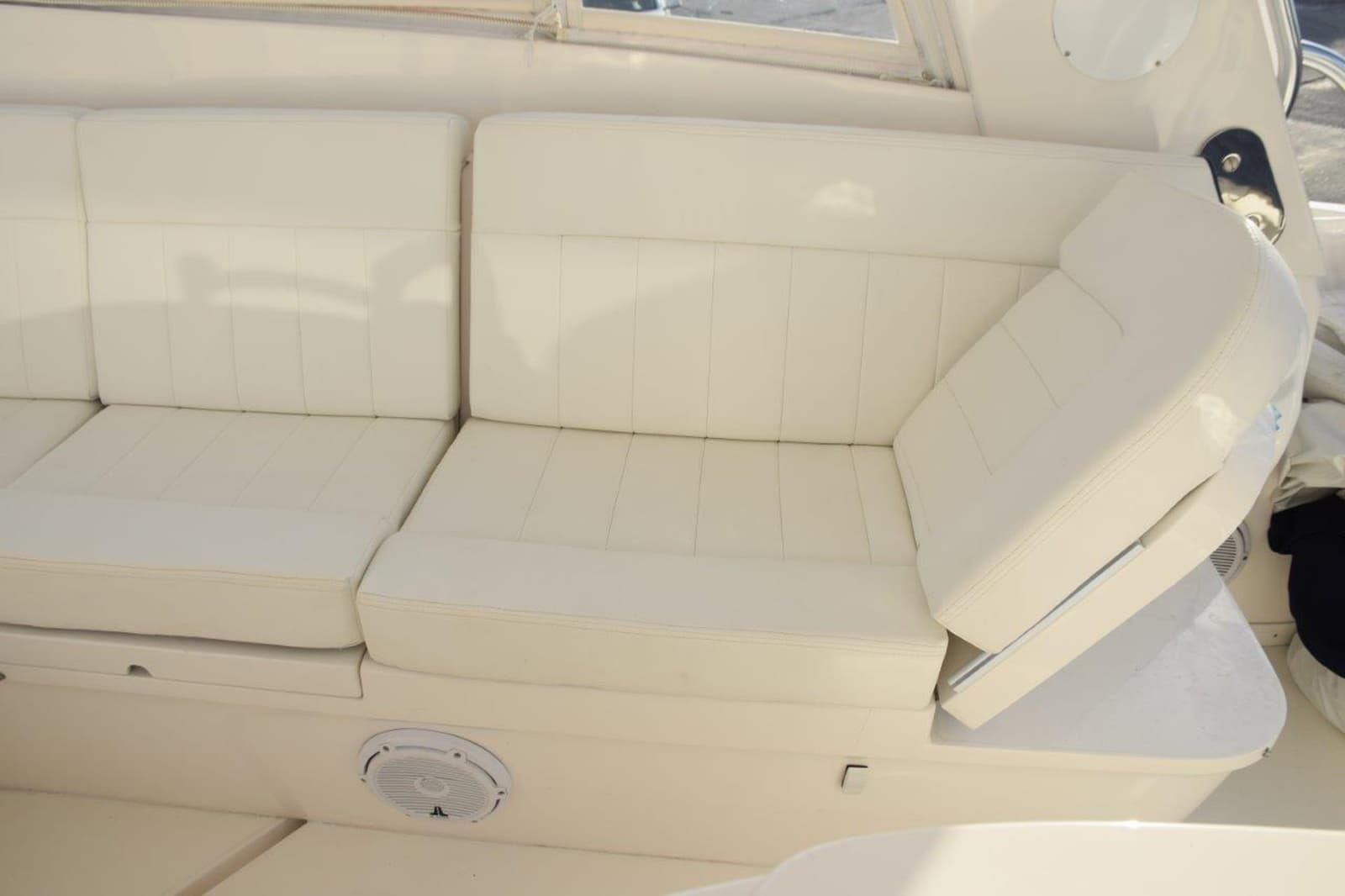 2010 Intrepid 390 Sport Yacht - Photo 9