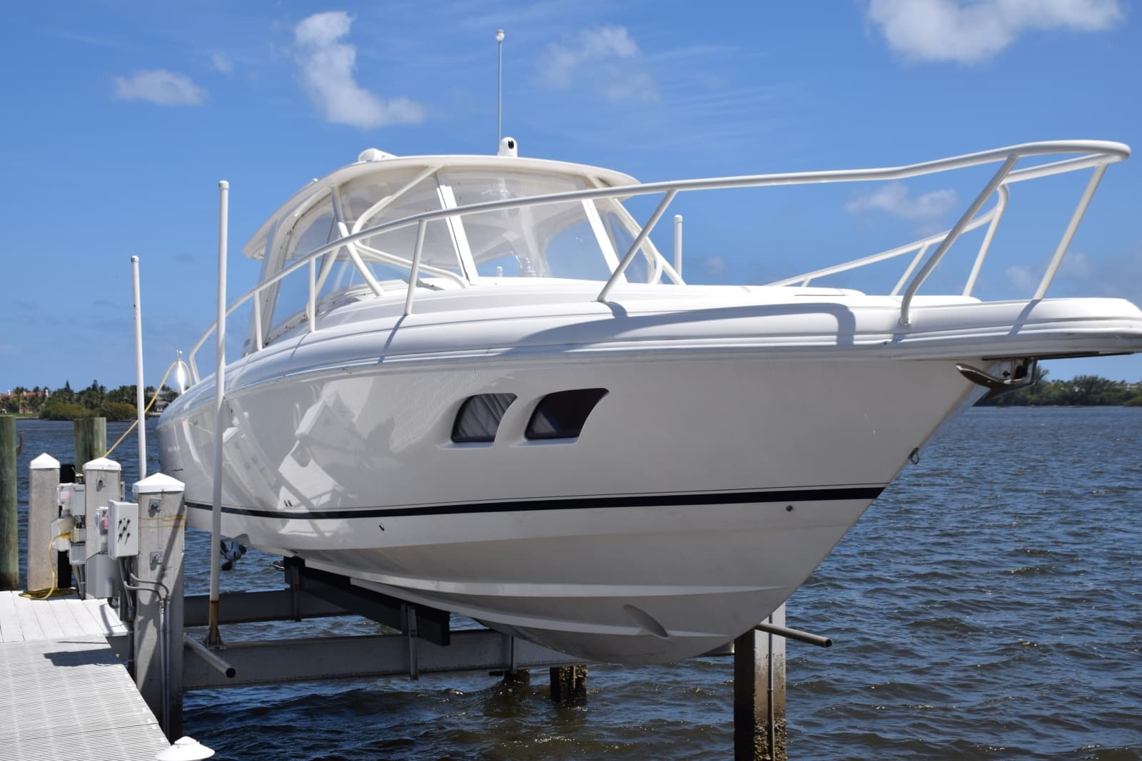 2010 Intrepid 390 Sport Yacht - Photo 3