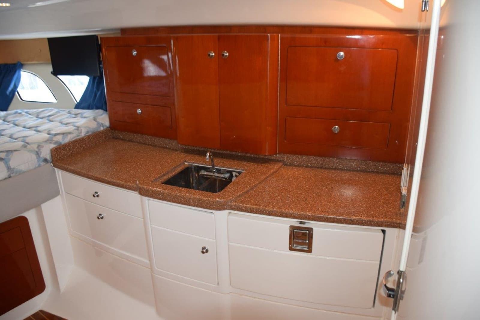 2010 Intrepid 390 Sport Yacht - Photo 23