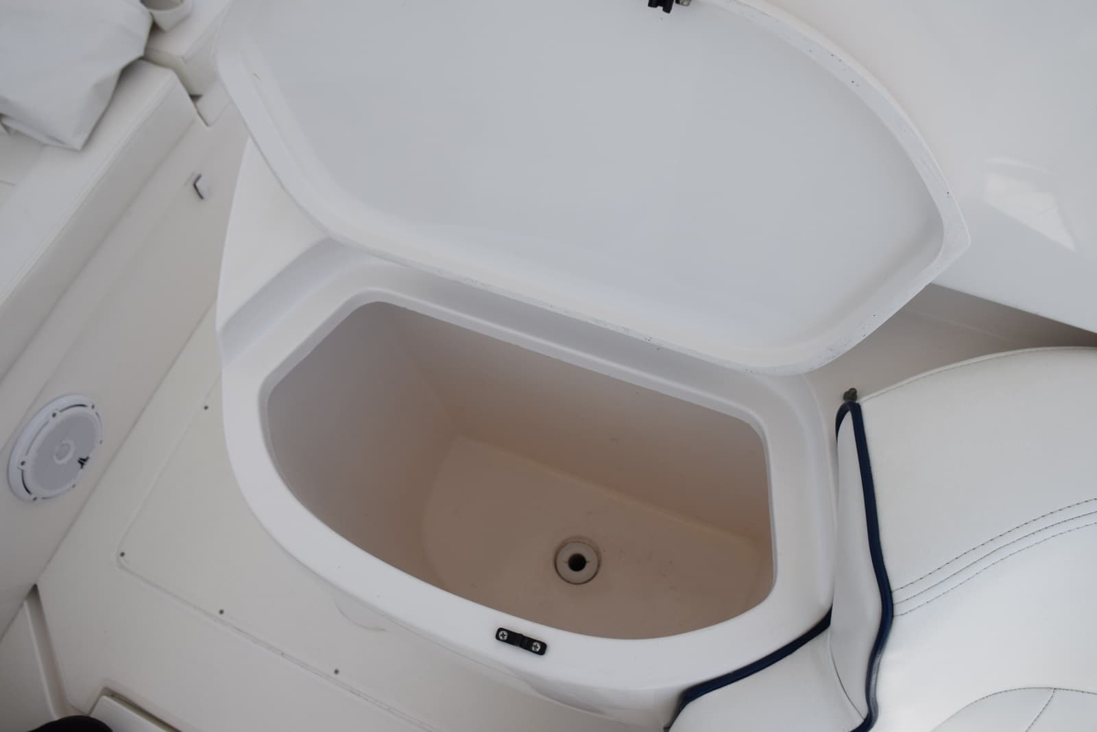 2010 Intrepid 390 Sport Yacht - Photo 12