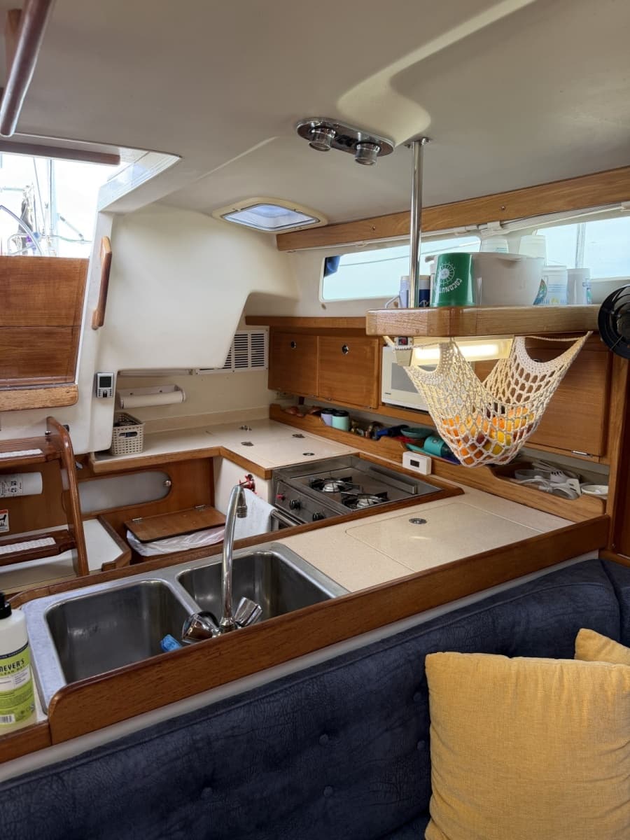 2001 Catalina 36 MK II - Photo 25
