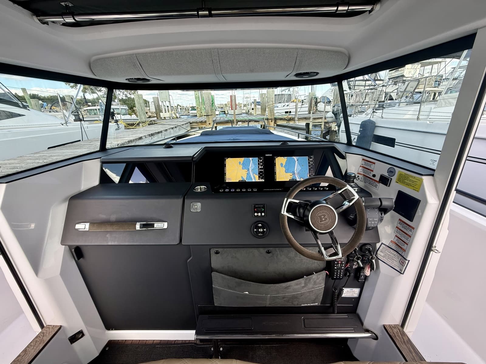 2021 Axopar 37 XC Cross Cabin - Photo 31