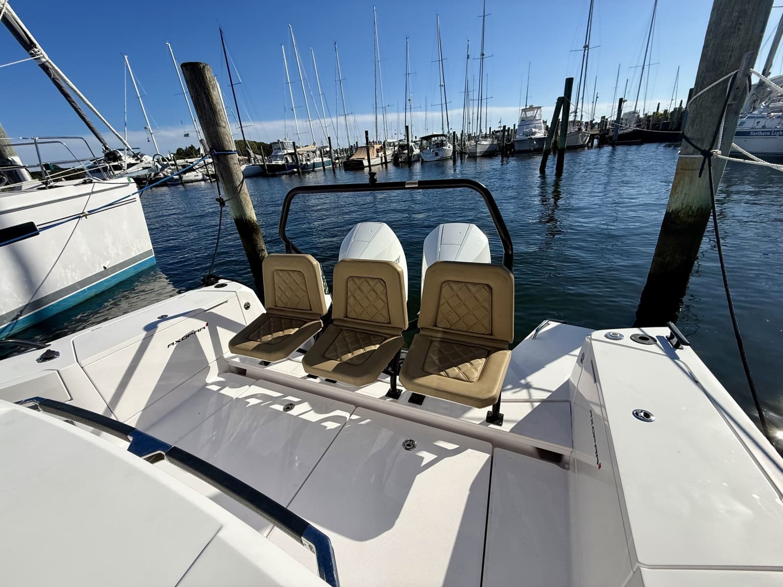 2021 Axopar 37 XC Cross Cabin - Photo 23