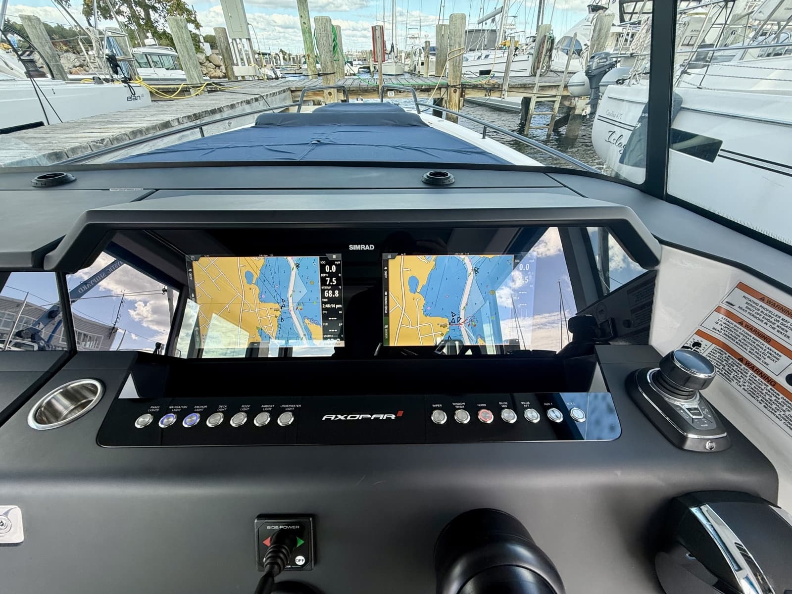2021 Axopar 37 XC Cross Cabin - Photo 32