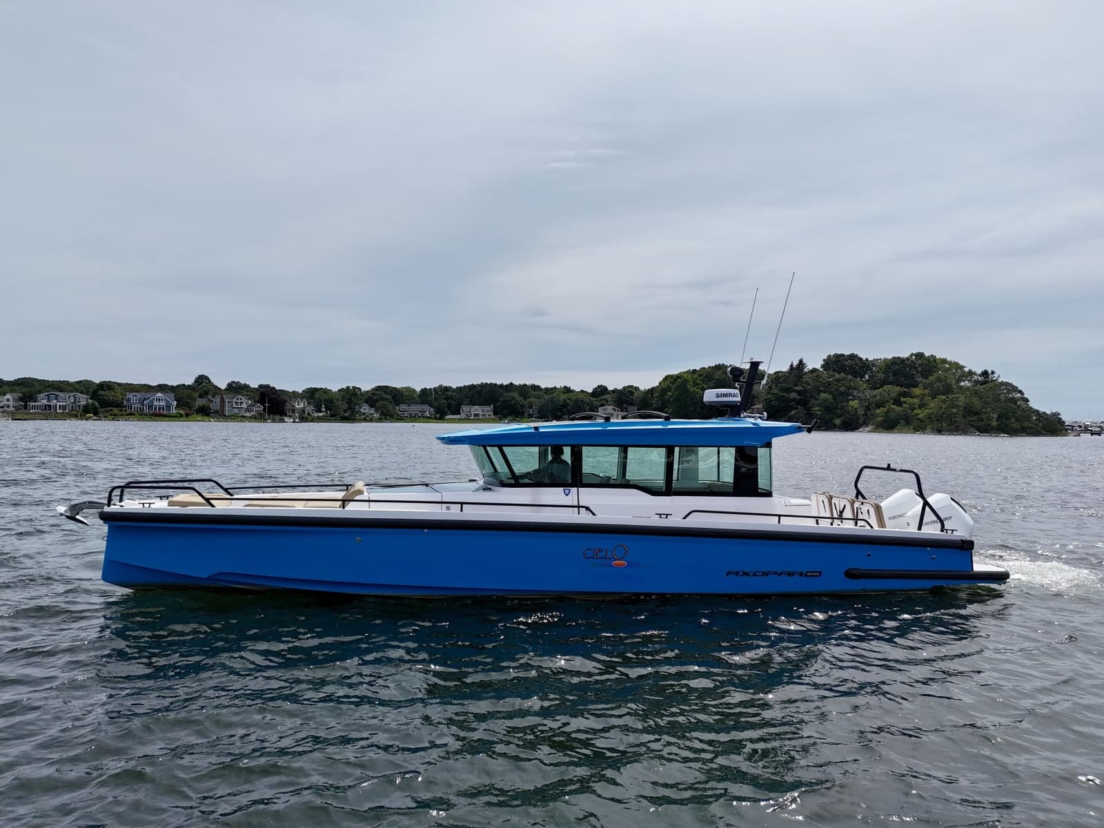 2021 Axopar 37 XC Cross Cabin - Photo 1