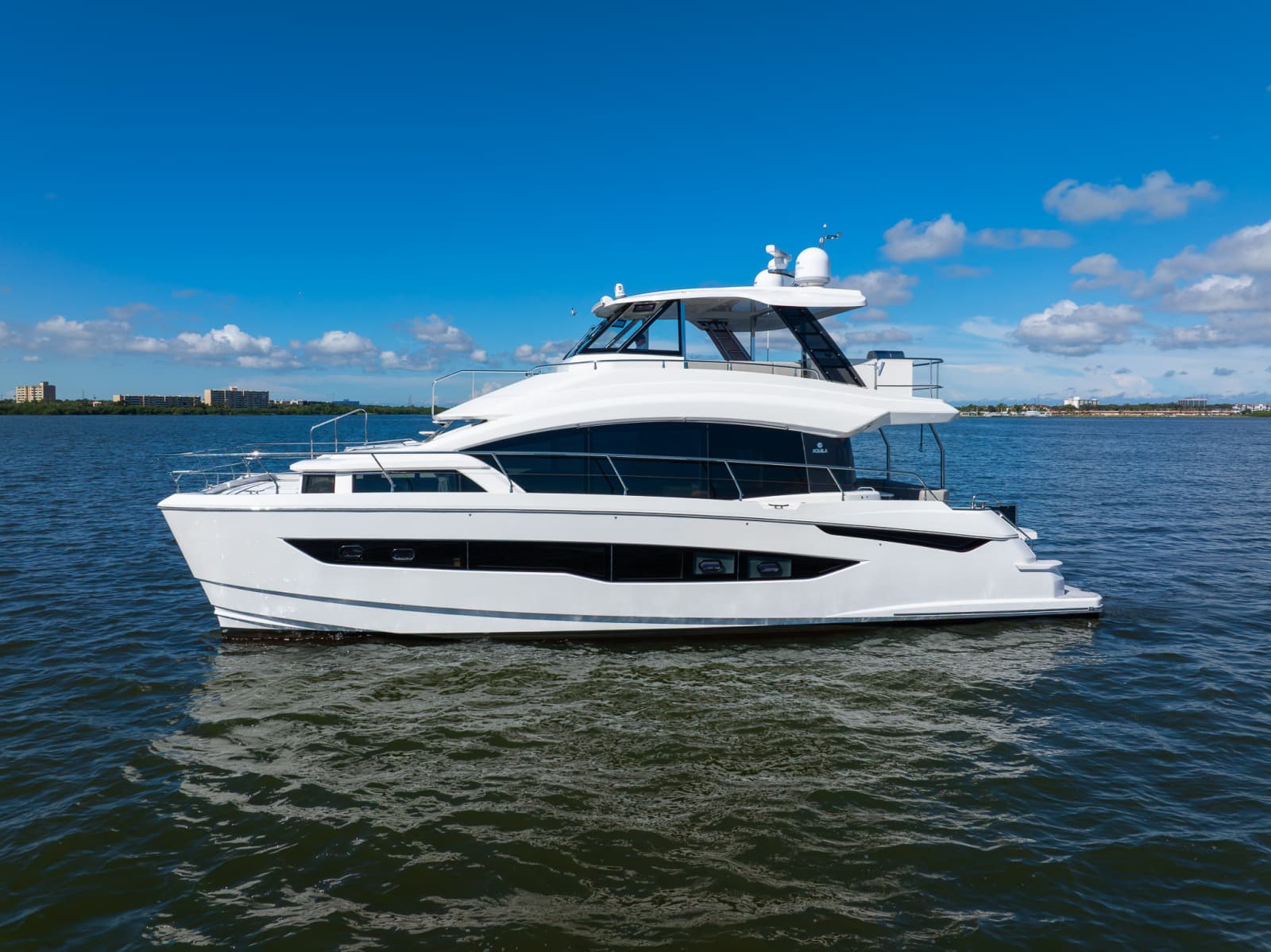 2022 Aquila 54 YACHT - Photo 2