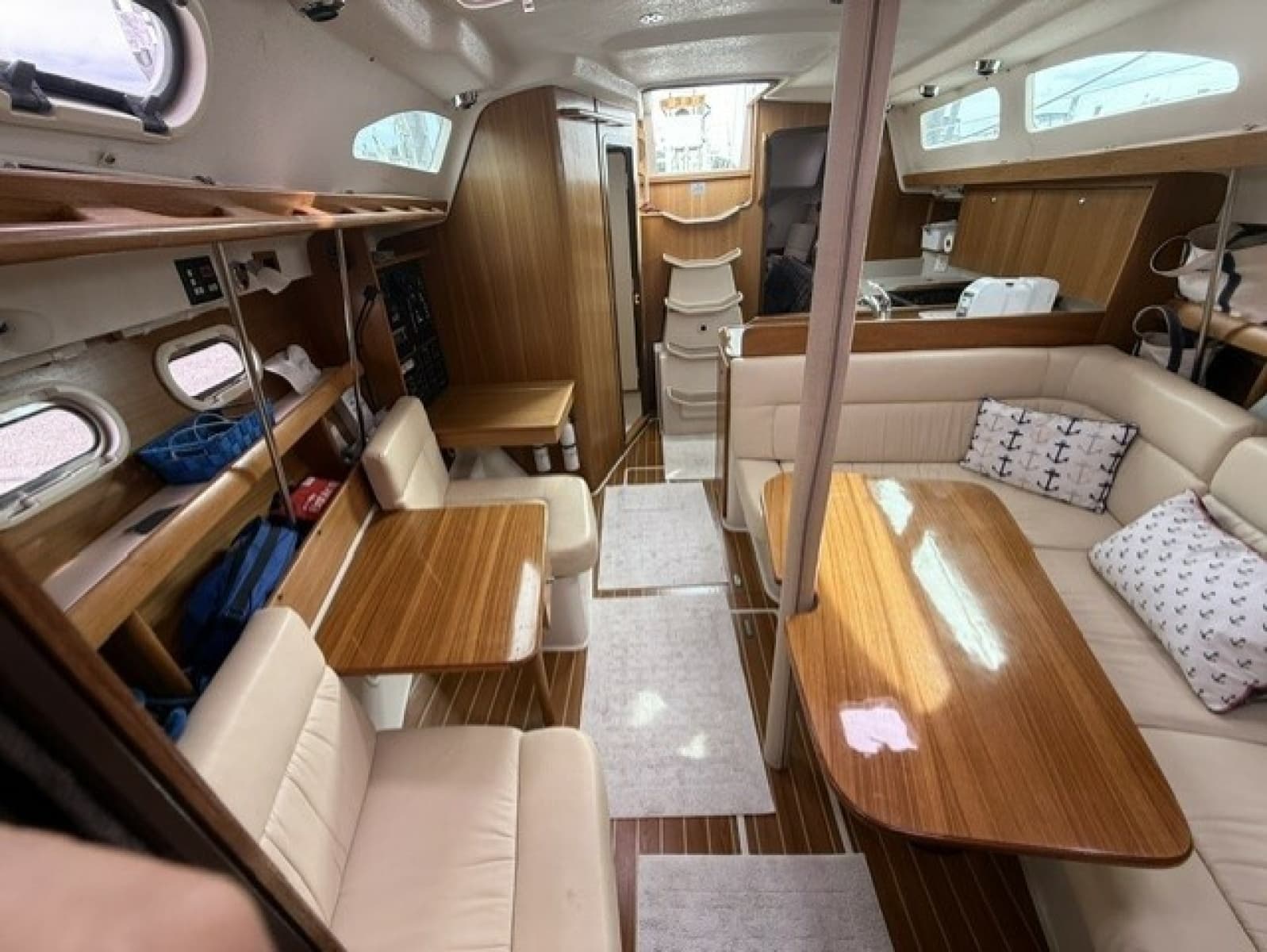 2009 Catalina 387 - Photo 12