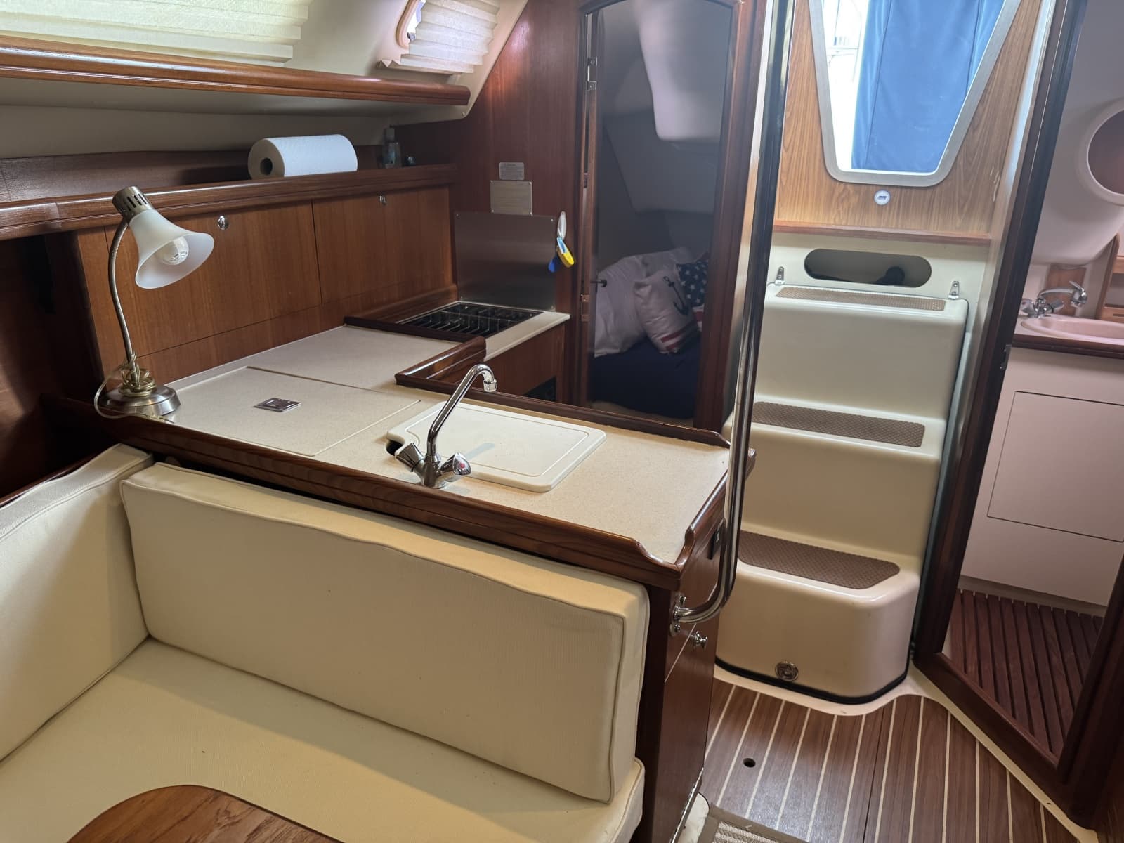 2007 Hunter 31 - Photo 21