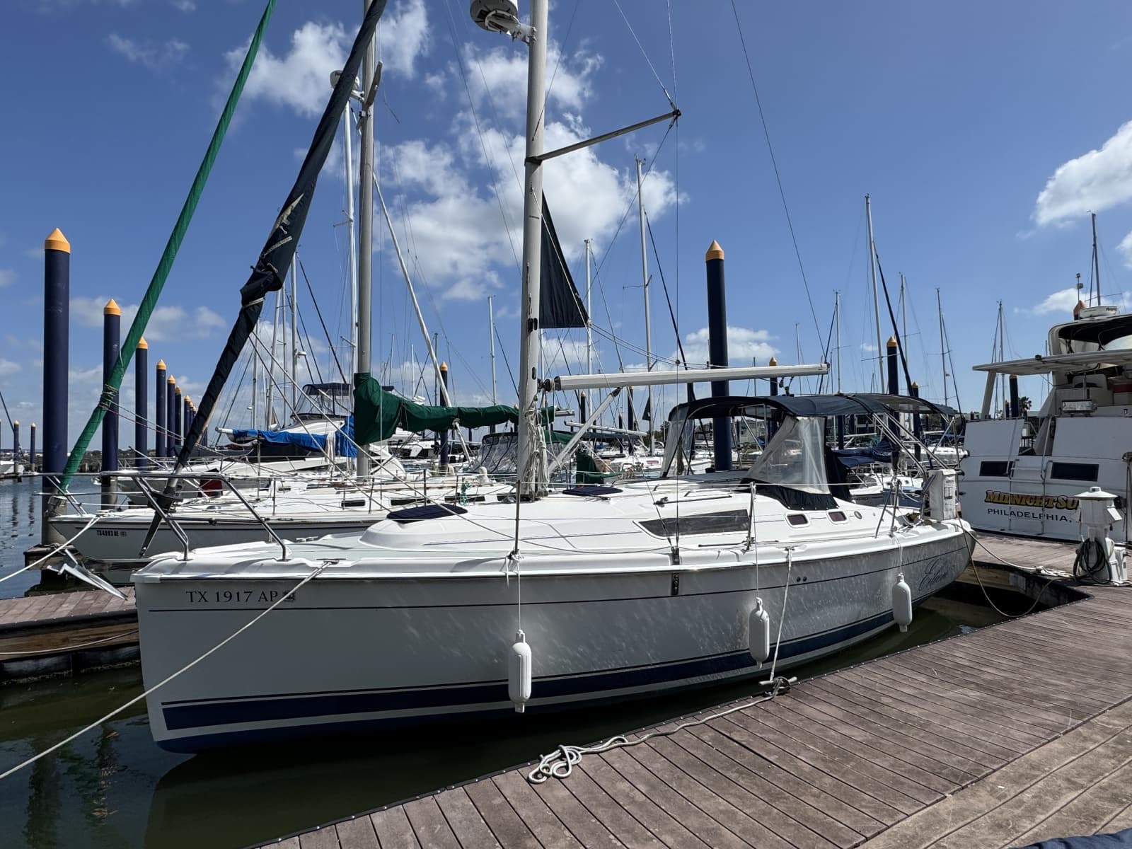 2007 Hunter 31 - Photo 3