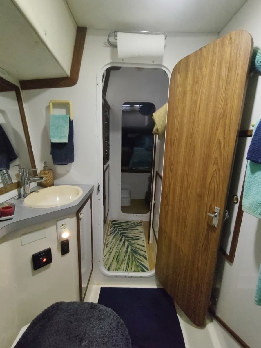 1998 Endeavour Catamaran 36 - Photo 40