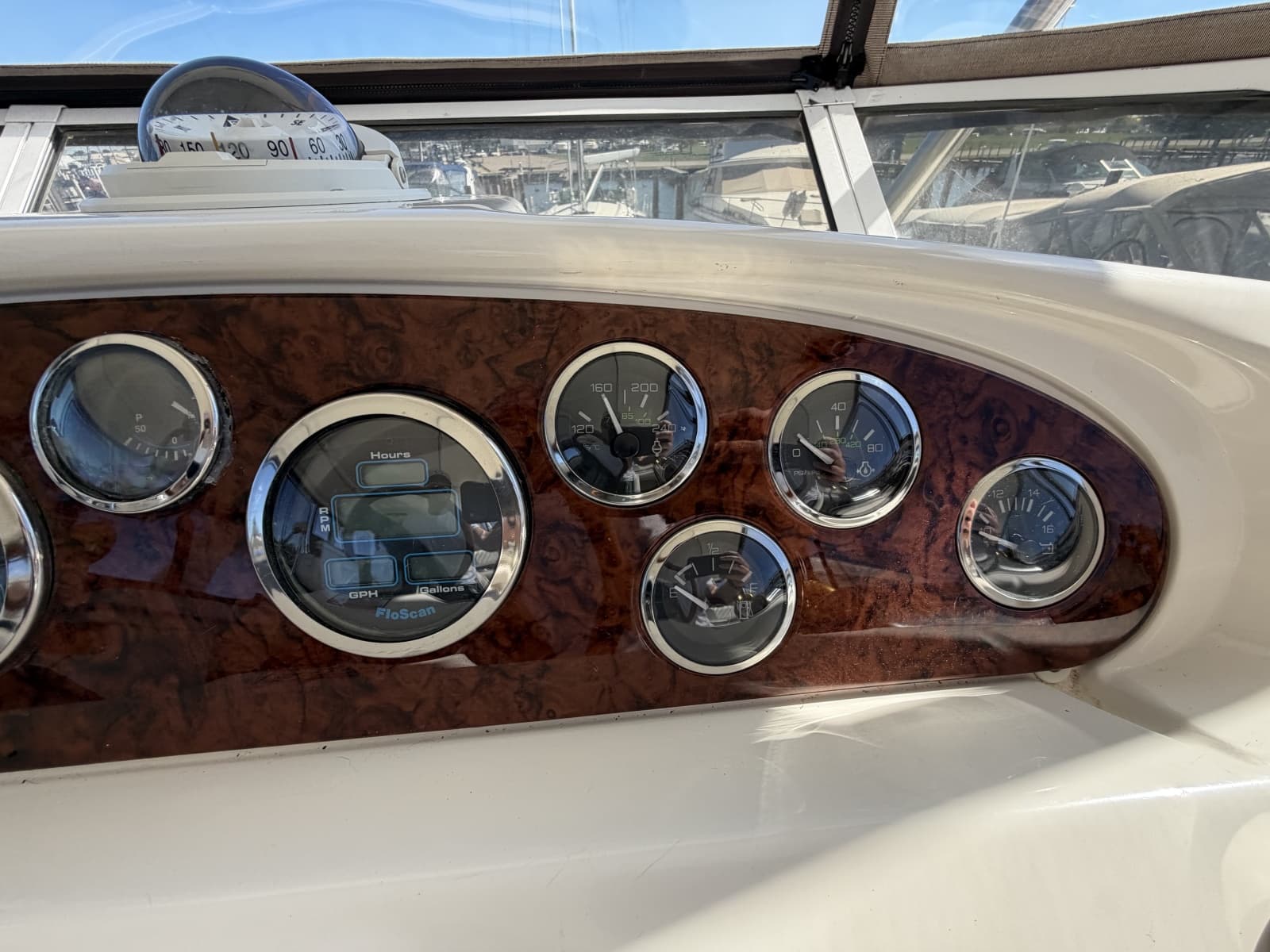 2000 Sea Ray 380 Aft Cabin - Photo 44