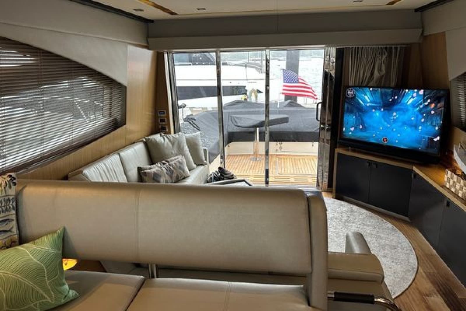 2018 Sea Ray L590 - Photo 12