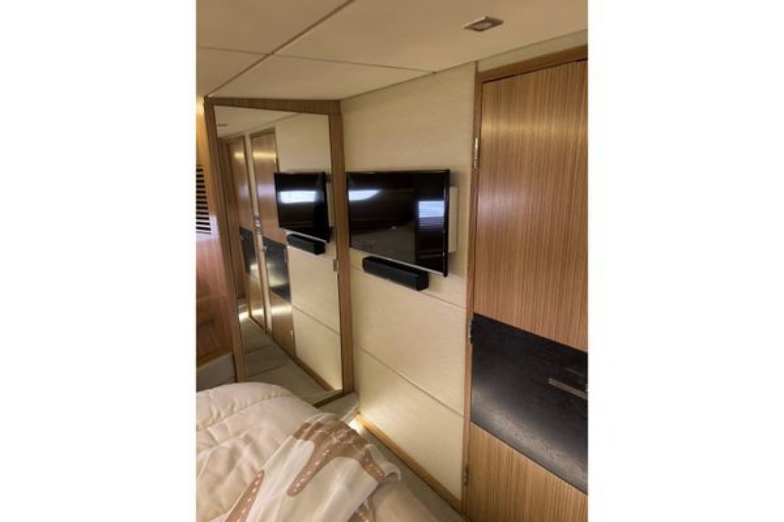 2018 Sea Ray L590 - Photo 17