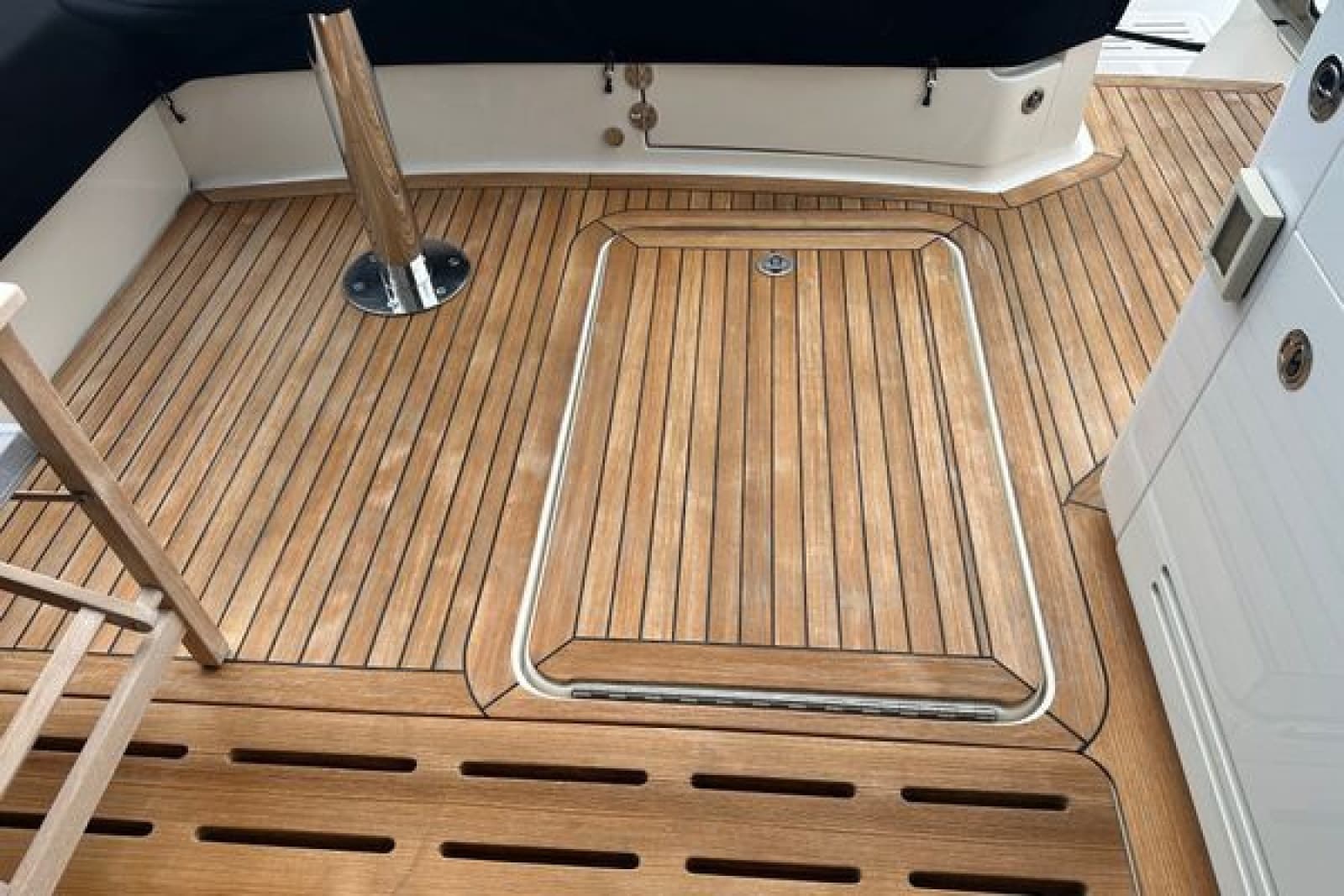 2018 Sea Ray L590 - Photo 8