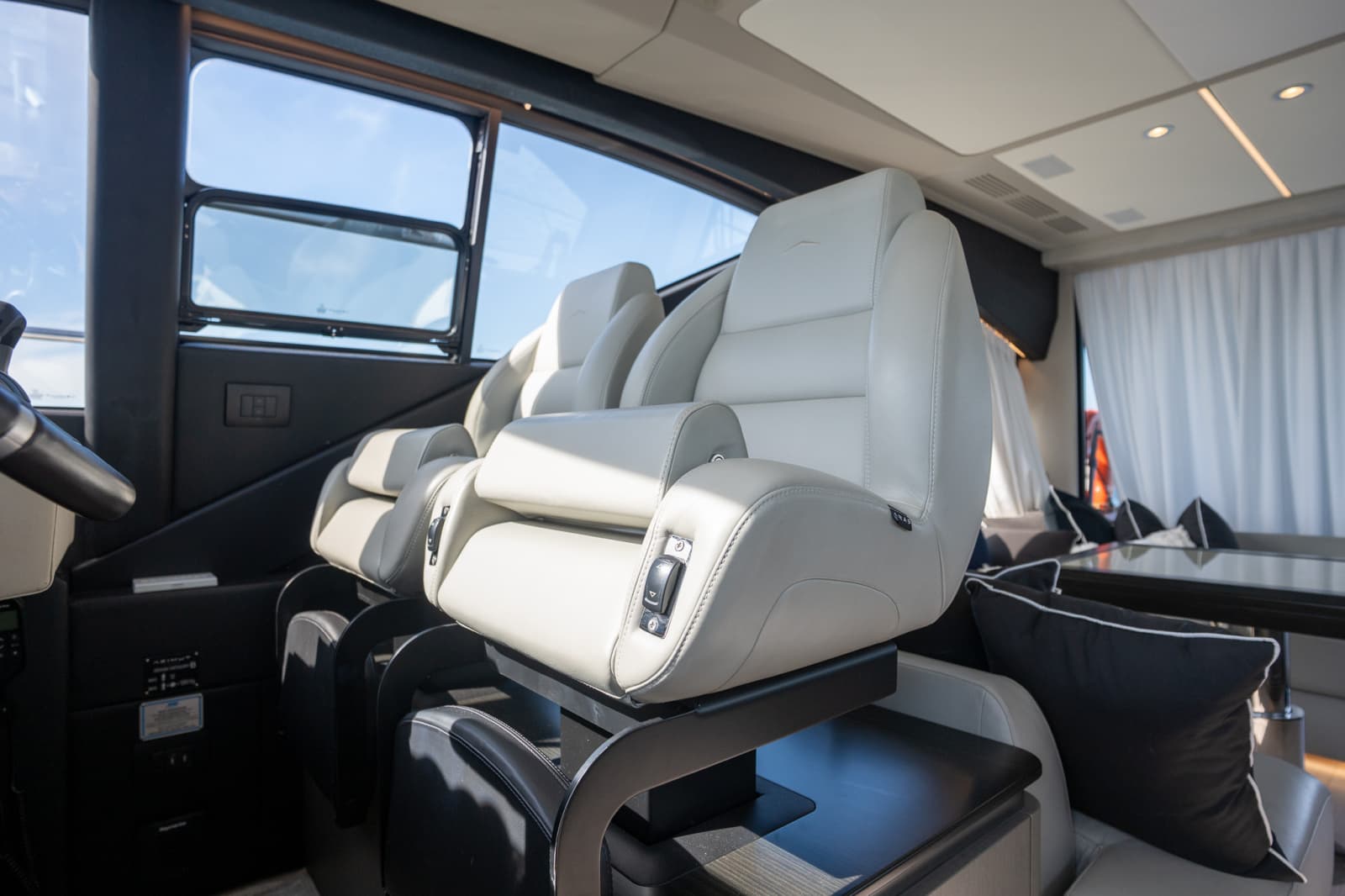 2022 Azimut S6 - Photo 30