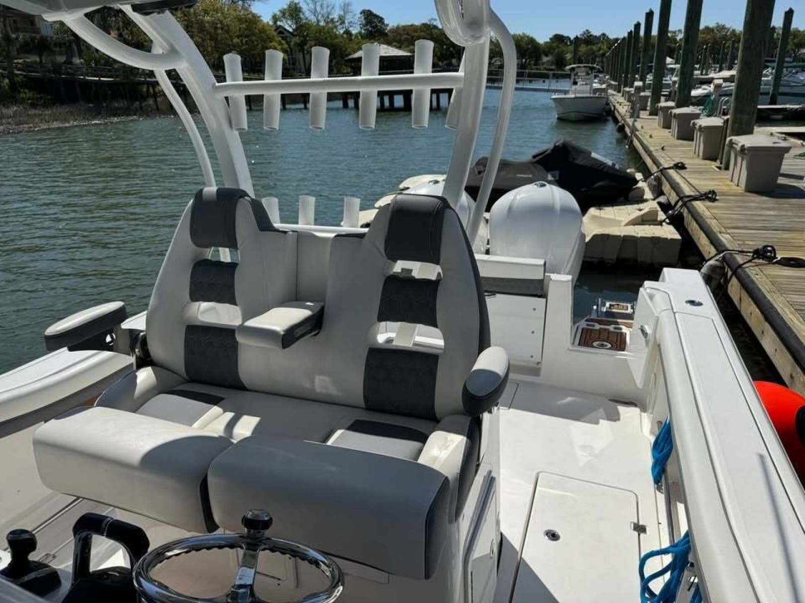 2018 Tidewater 320 CC - Photo 4