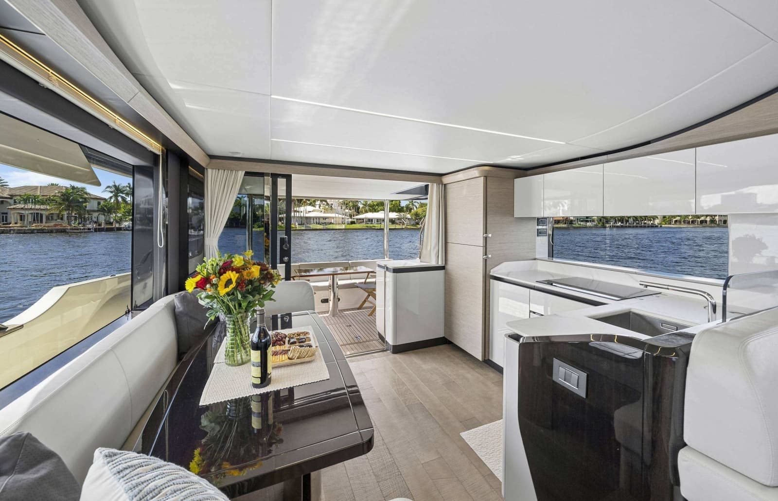 2022 Absolute Navetta 58 - Photo 40