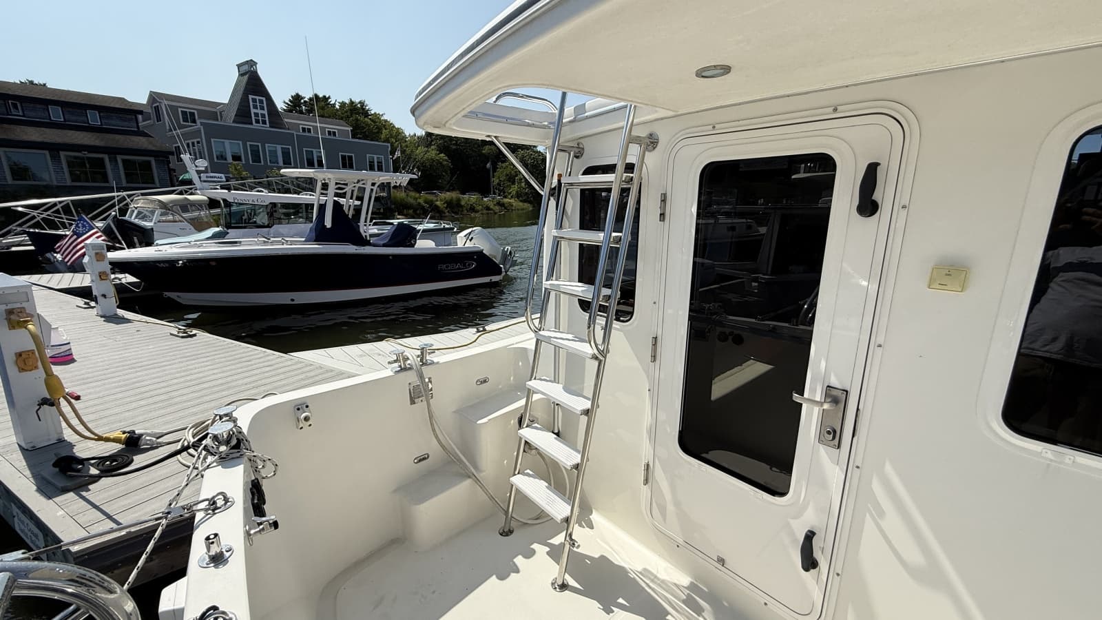 2012 American Tug  - Photo 16