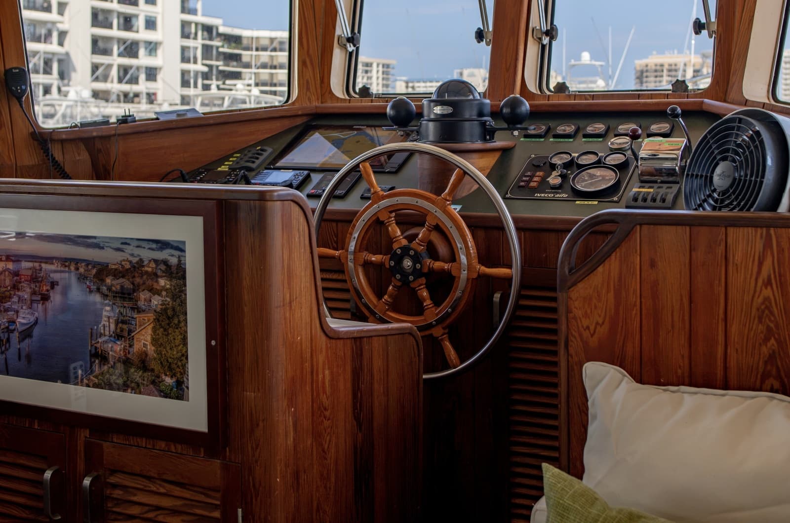 1993 Holland 50 Custom Trawler - Photo 5