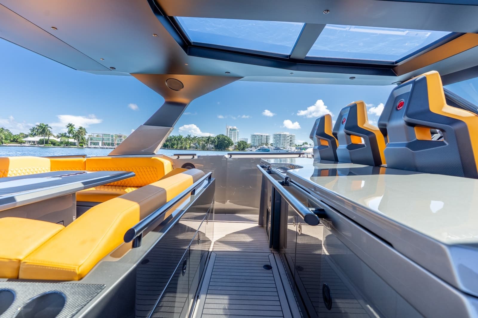 2026 Vanquish Yachts 55 Veloce - Photo 10