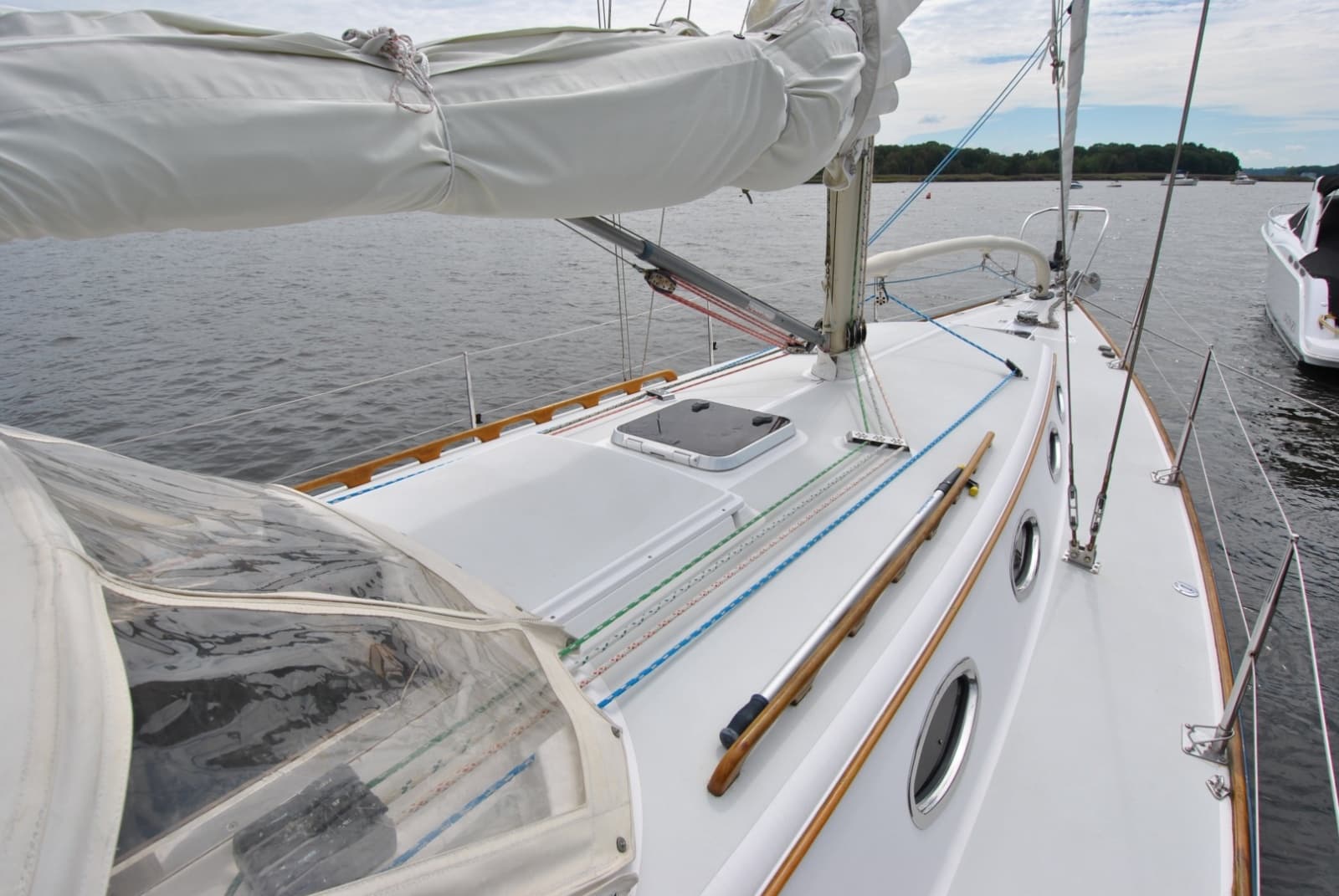 1998 Alerion 38 Express - Photo 16