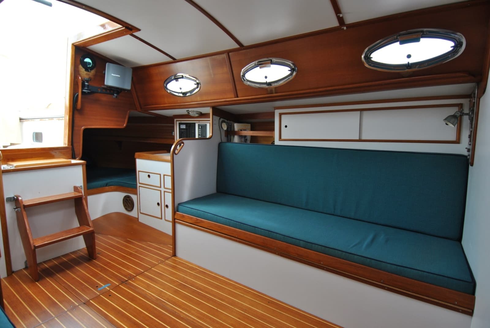 1998 Alerion 38 Express - Photo 10