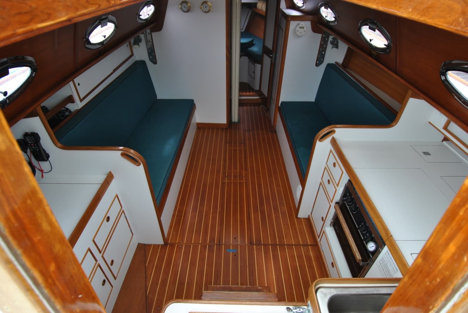 1998 Alerion 38 Express - Photo 2