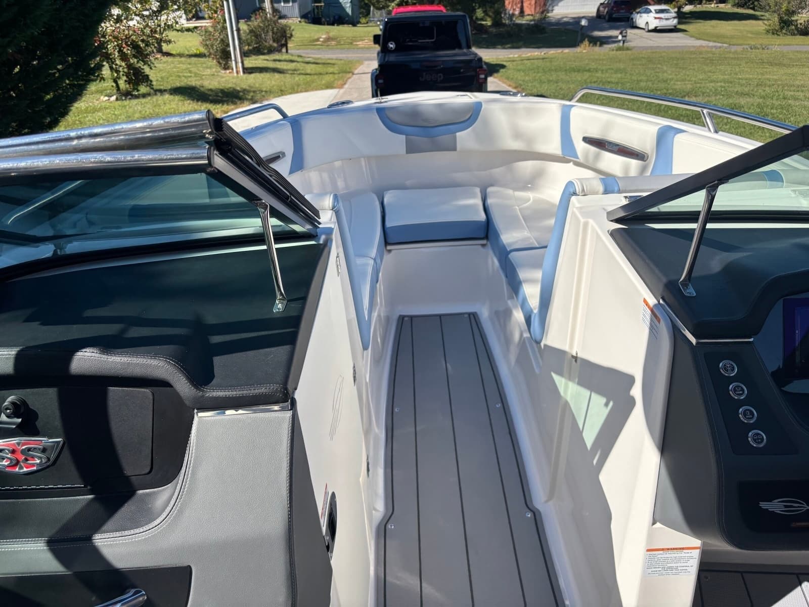2023 Chaparral 247 SSX - Photo 21