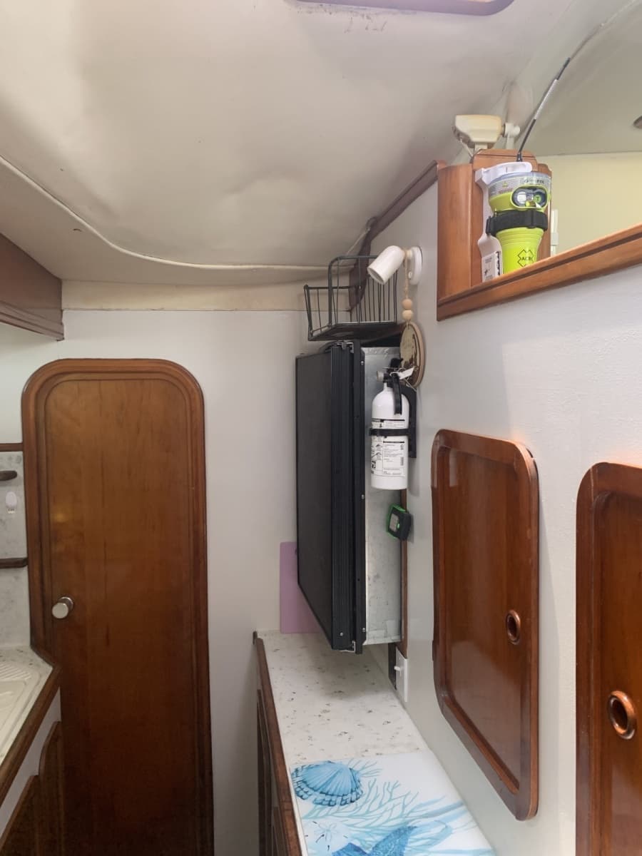 1990 Privilege 39 - Photo 46