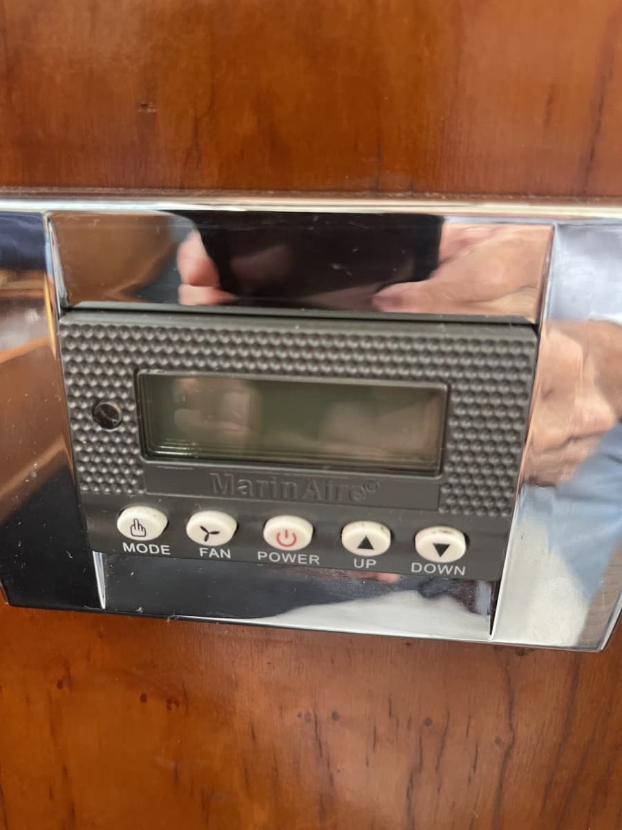 1990 Privilege 39 - Photo 39