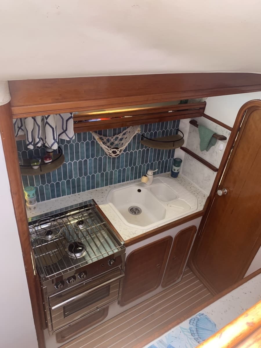 1990 Privilege 39 - Photo 47