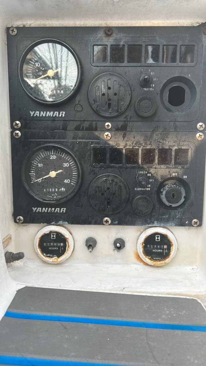 1990 Privilege 39 - Photo 25