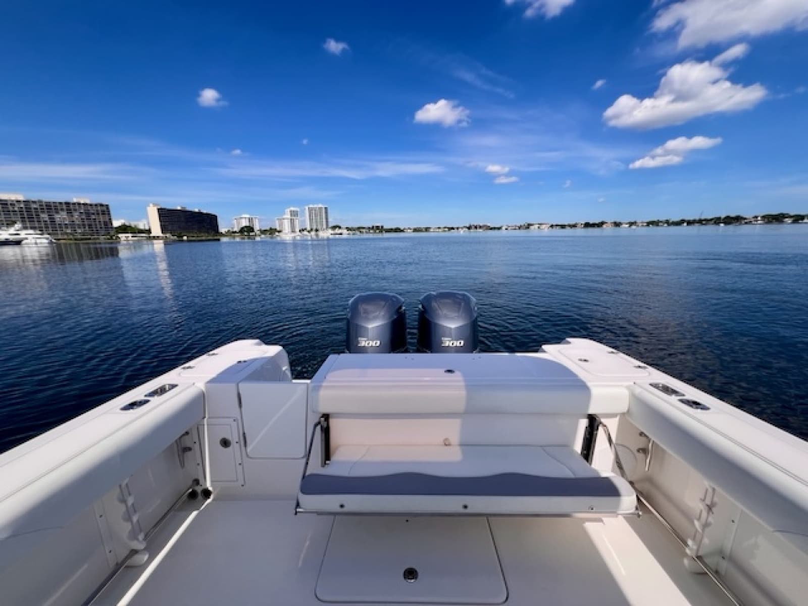 2018 Edgewater 320CC - Photo 24