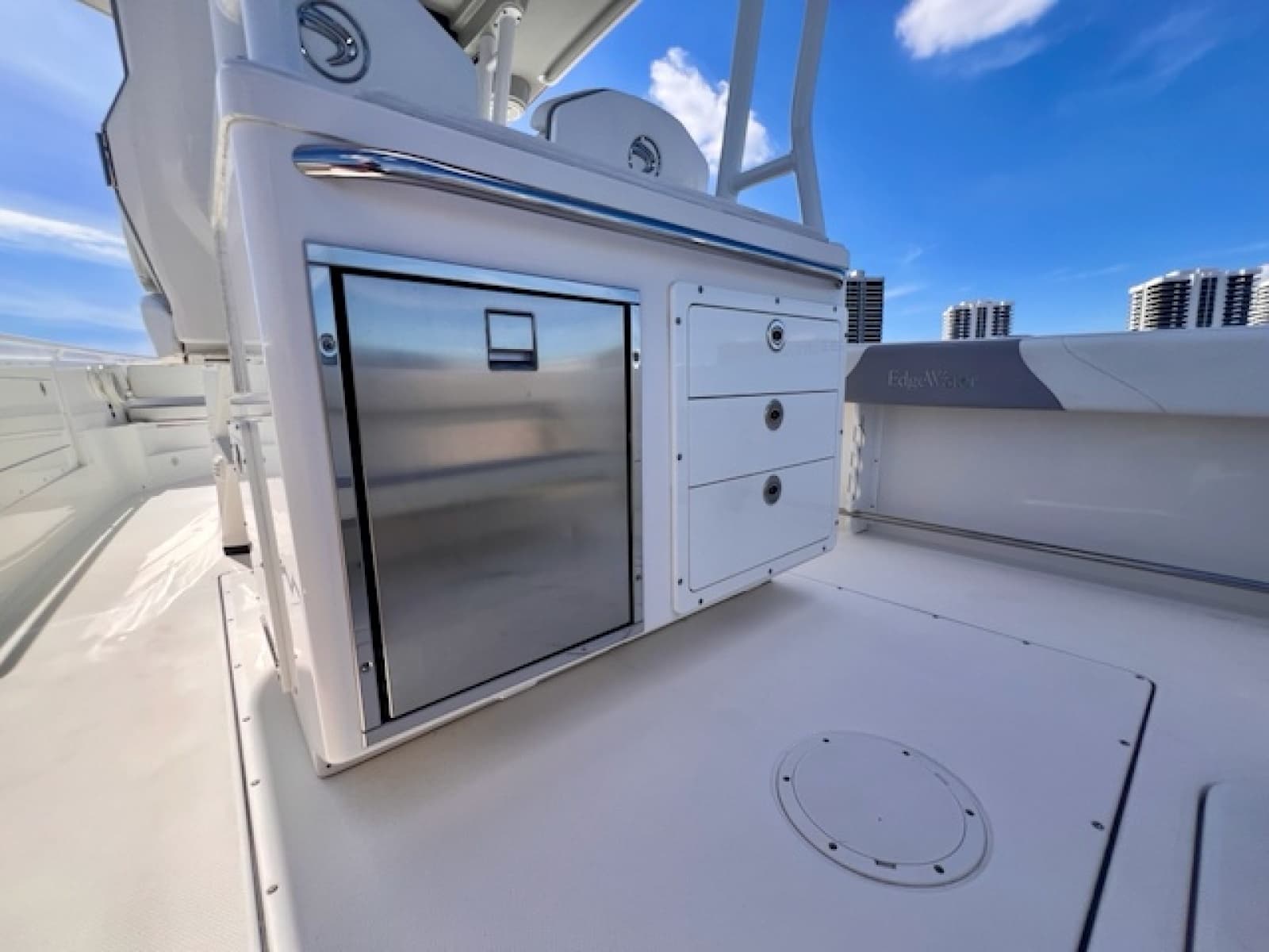 2018 Edgewater 320CC - Photo 18