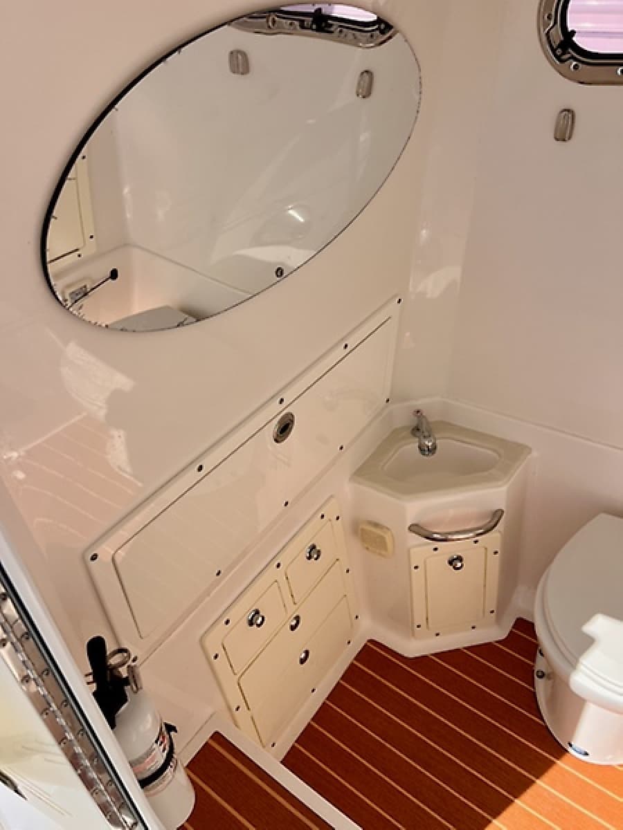 2018 Edgewater 320CC - Photo 13