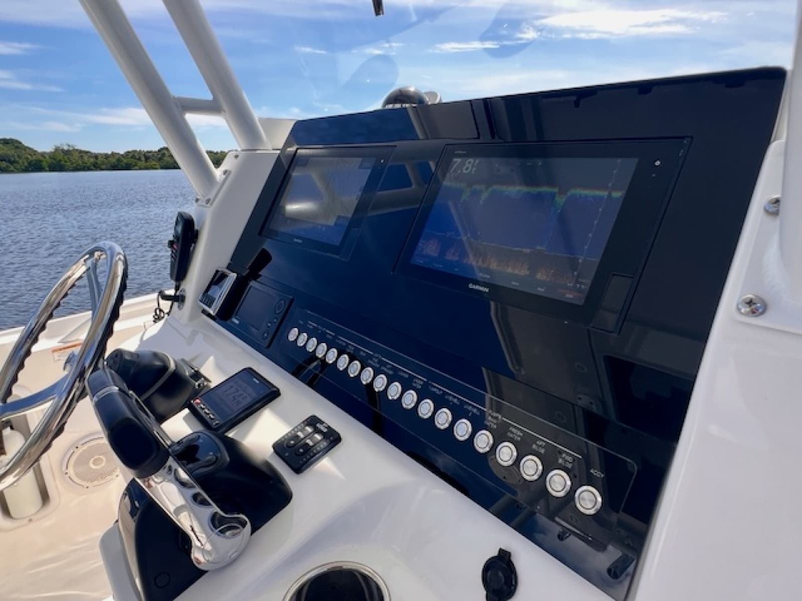 2018 Edgewater 320CC - Photo 34