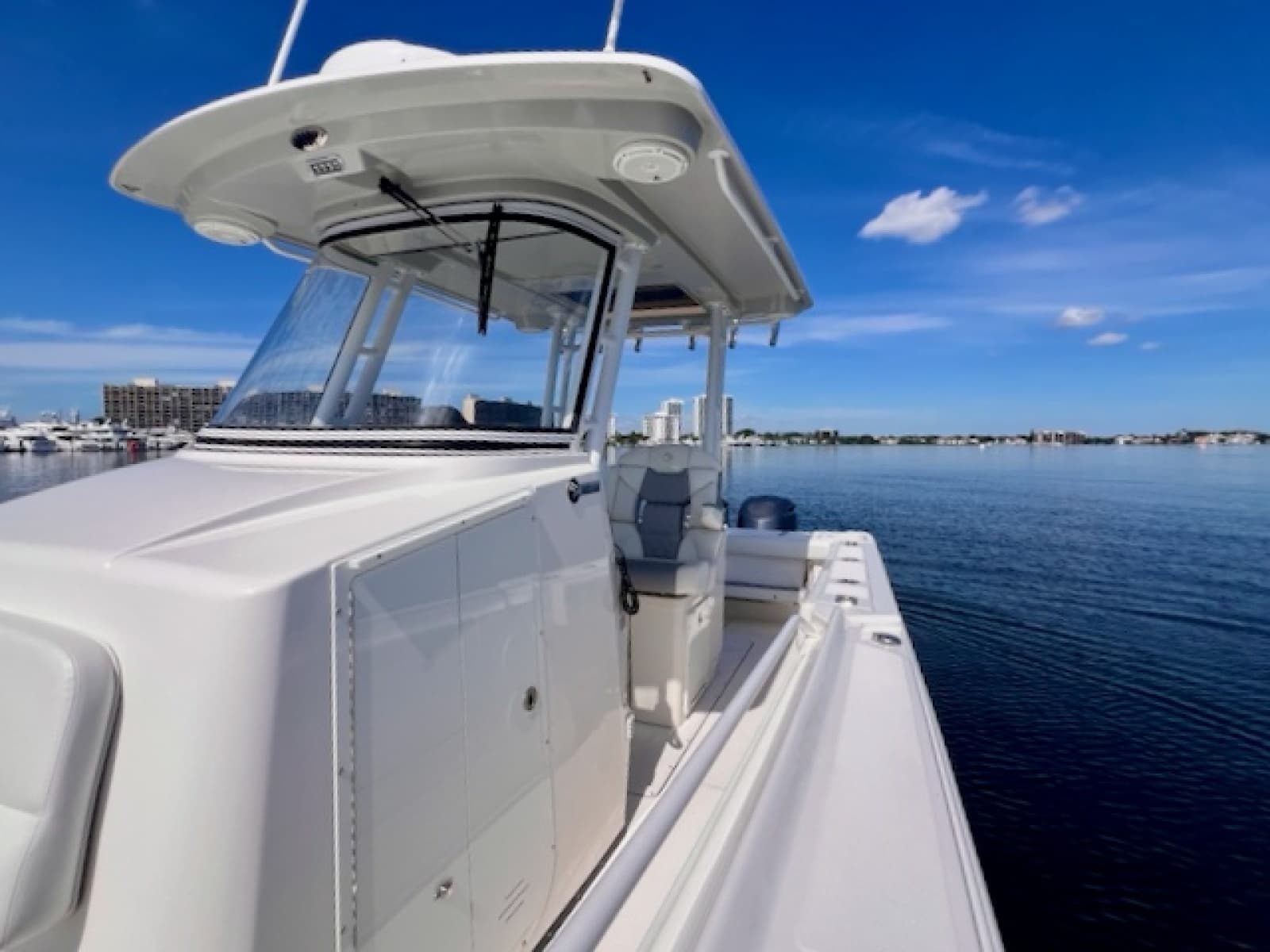 2018 Edgewater 320CC - Photo 41